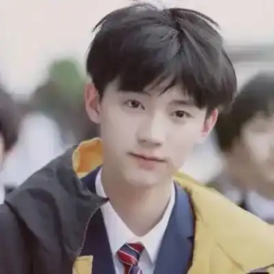 何雅琳